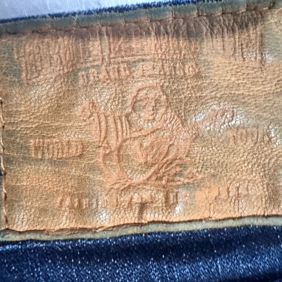 Vintage Y2K True Religion Women’s Jeans–Big-T Flap Pockets Low Rise Perfection! - Picture 4 of 9